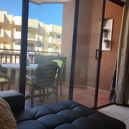 Aparthotel Estudio Las Palmeras Playa *